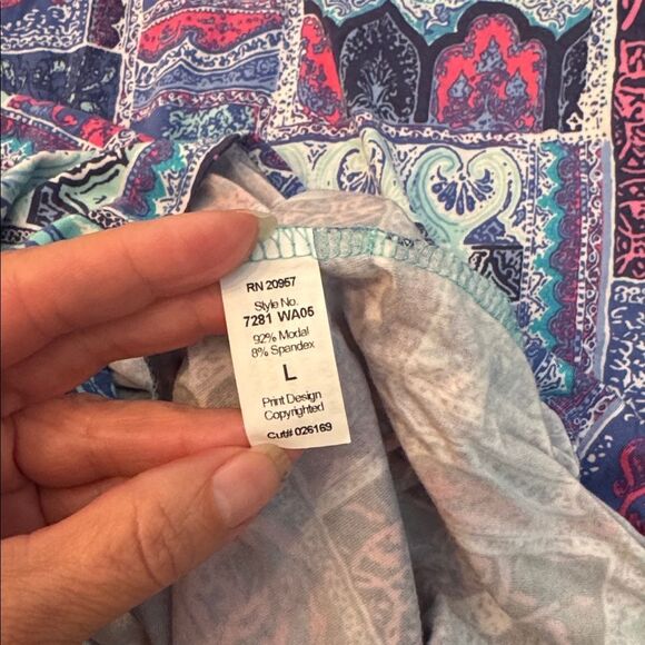 TORI RICHARD HONOLULU Patchwork Print Shift Dress - Picture 4 of 10